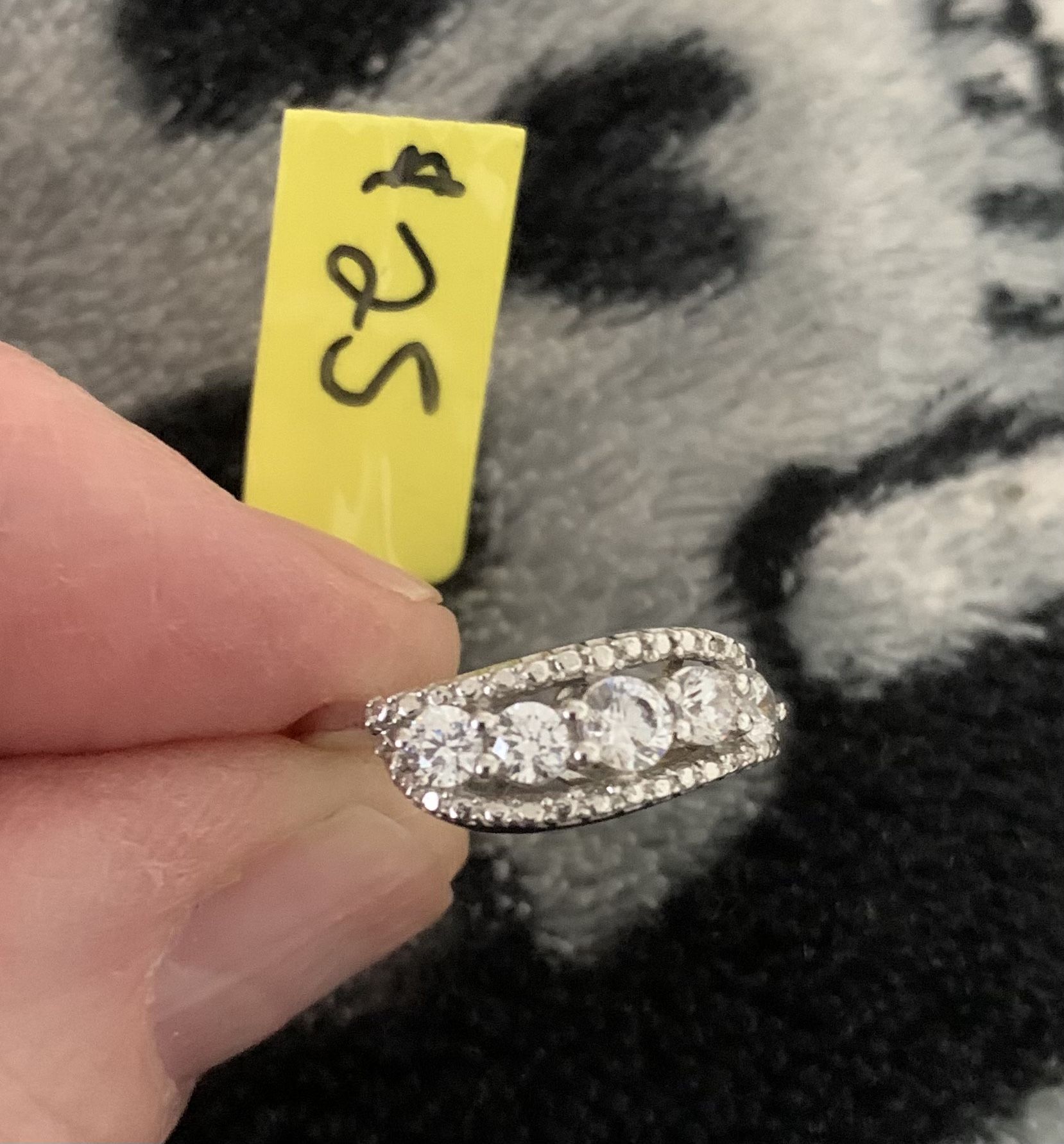 Cute Sterling Silver & Zirconia Ring