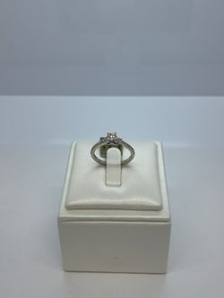 14k Gold Diamond Ring. New.