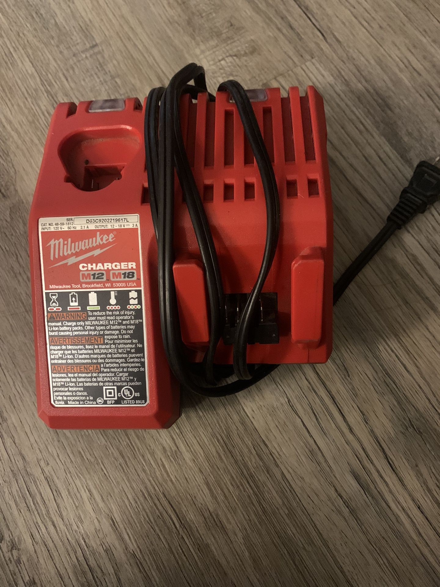 Milwaukee Battery Charger