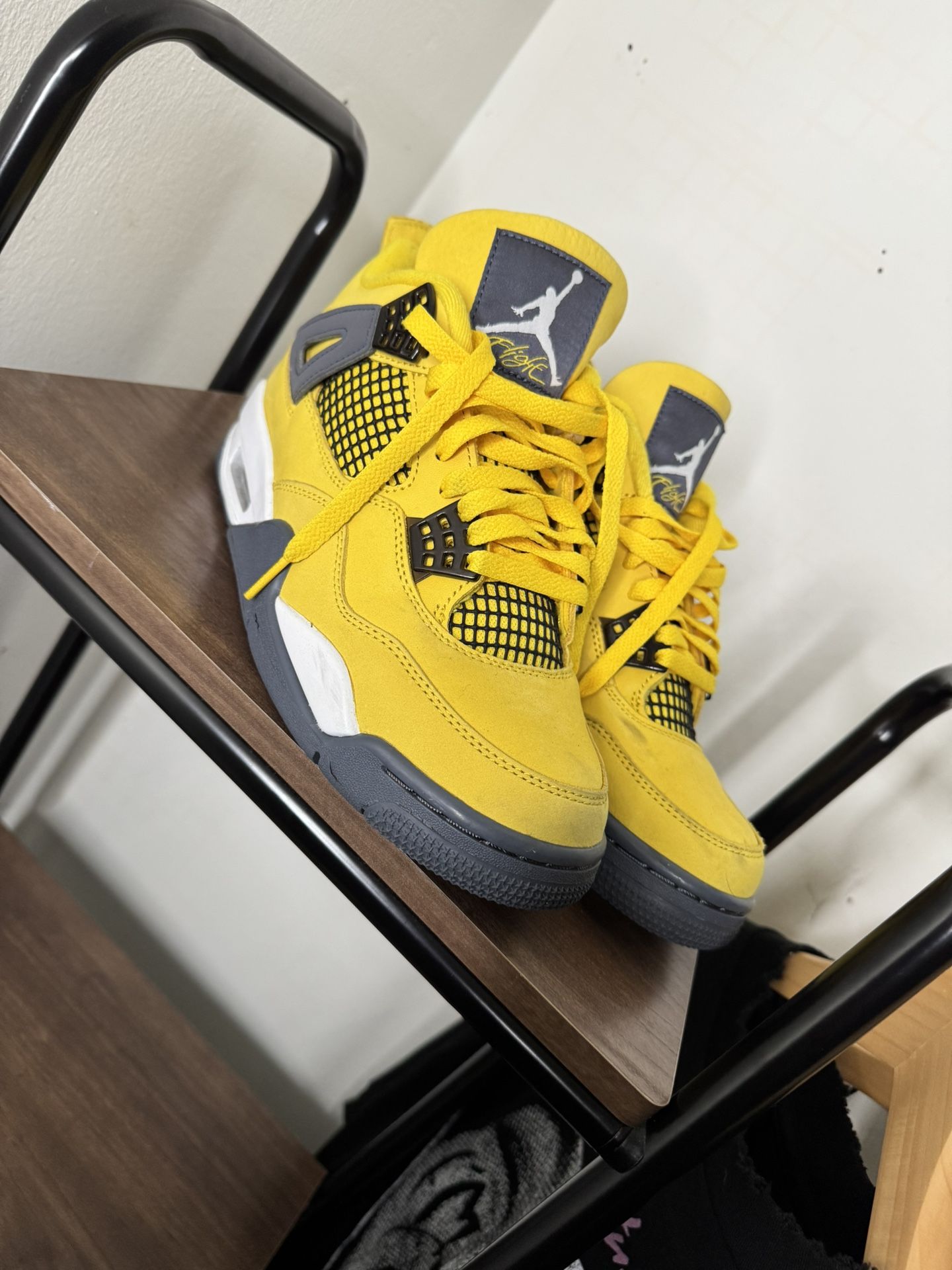 Jordan Lightning 4s