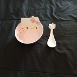 Hello Kitty Dinner Ware Set