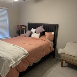Brand New Bedroom, Set Queen Size