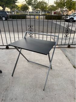 Folding desk