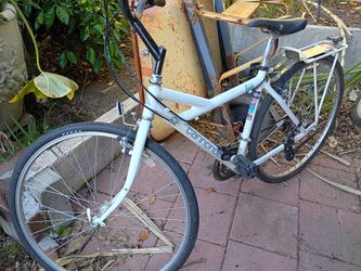 Cannondale Rd lake 6o aluminum