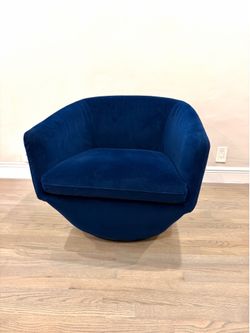 Modern Blue Swivel Accent Chairs | Soft Velvet