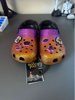 Hocus Pocus x Crocs - Size 4M/6W *Brand New*