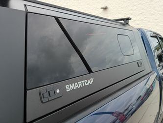 Smart cap topper
