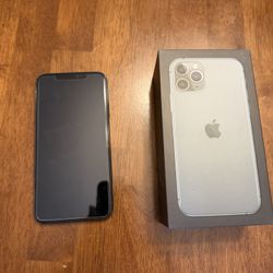 iPhone 11 Pro Max 256 GB - Unlocked New Battery