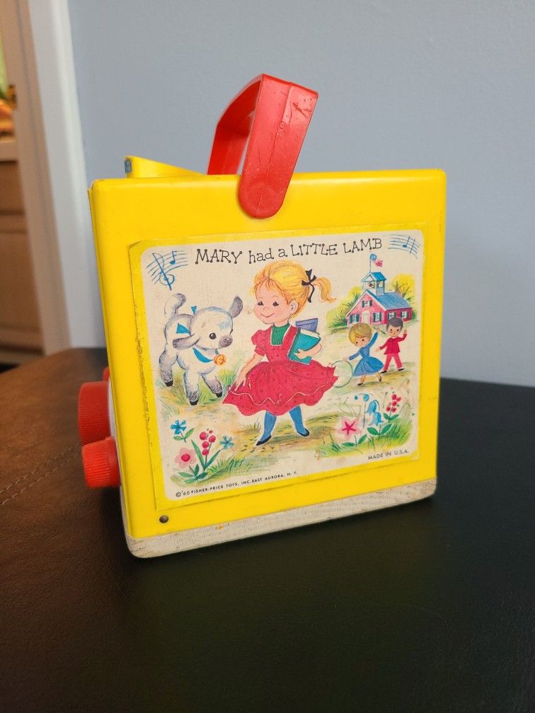 Vintage 1965 Fisher Price Peek a Boo Screen Music Box Mary Had a Little Lamb