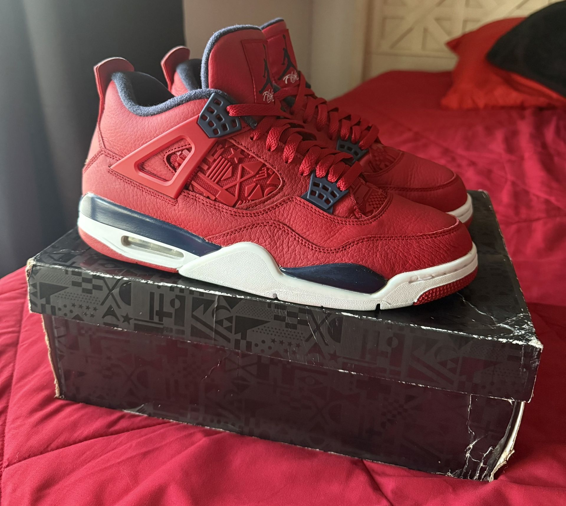 Nike Air Jordan 4