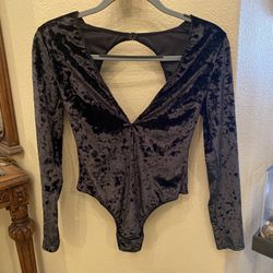 VICTORIA’S SECRET Women Dark Green Velvet Deep V-Neck Open Back Bodysuit-XS/S