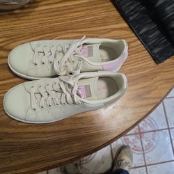 Adidas Stan Smith Shoes
