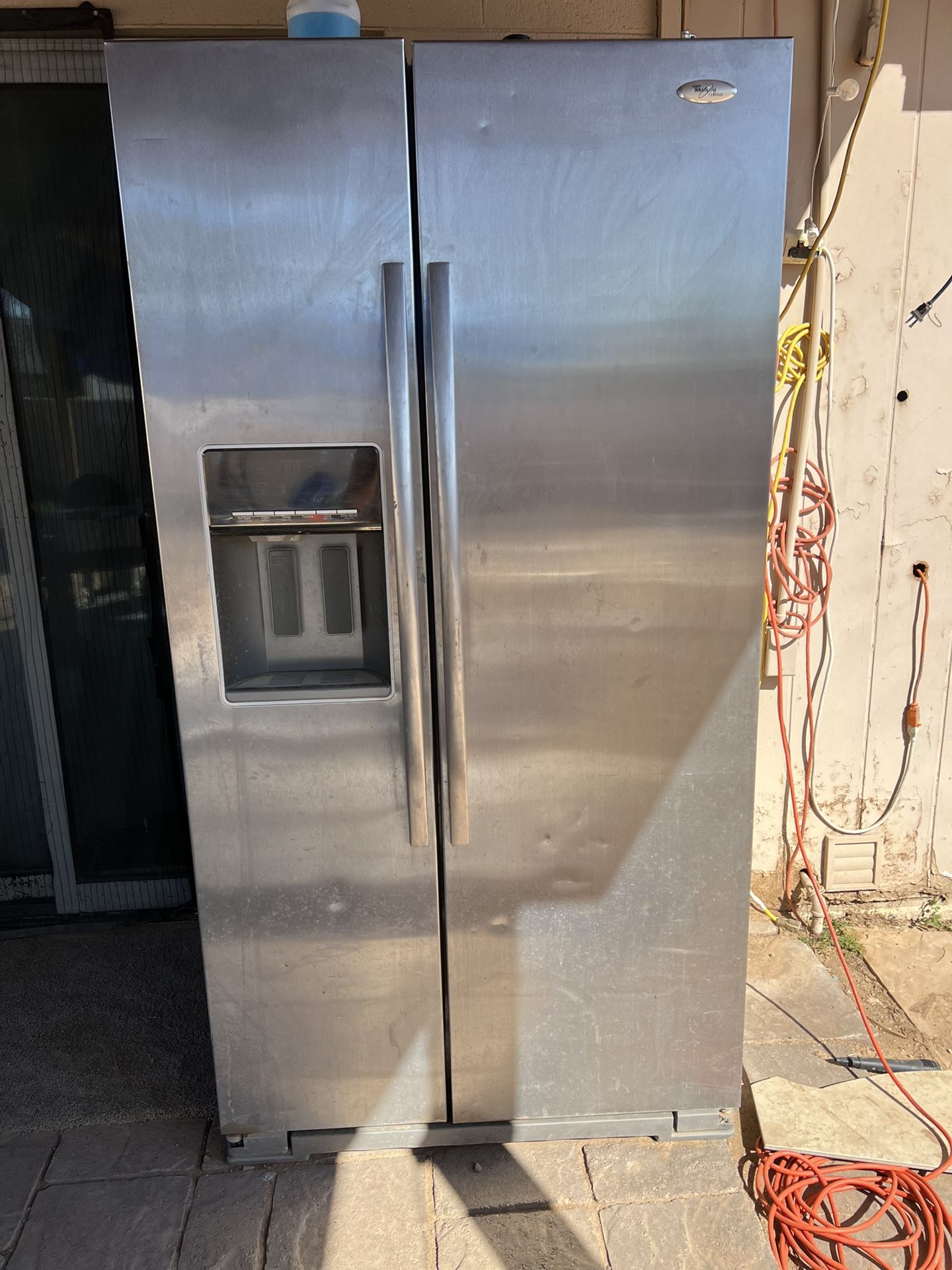 Refrigerator