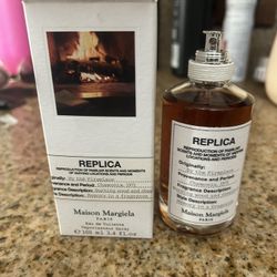 Maison Francis Kurkdjian Replica "By the Fireplace" is a 3.4 oz 