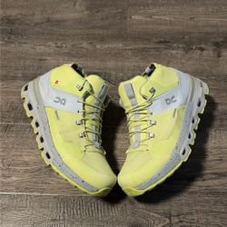 On Cloudtrax Mens Hiking Boots