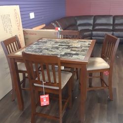 New Counter Height Dinning Set