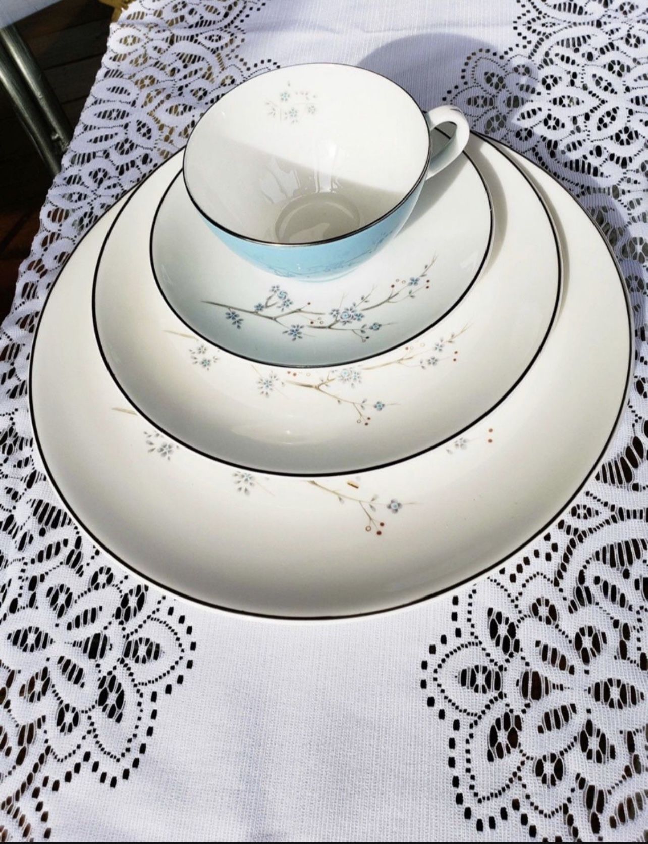 Royal Doulton Summer Song Dinnerware