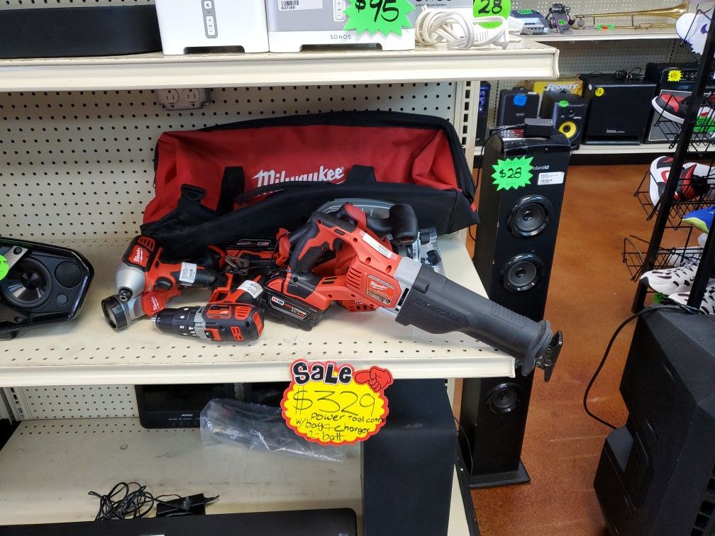Milwaukee Tool Set