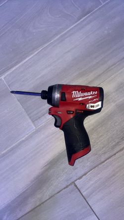 Milwaukee m12 FUEL Cordless Impact Driver