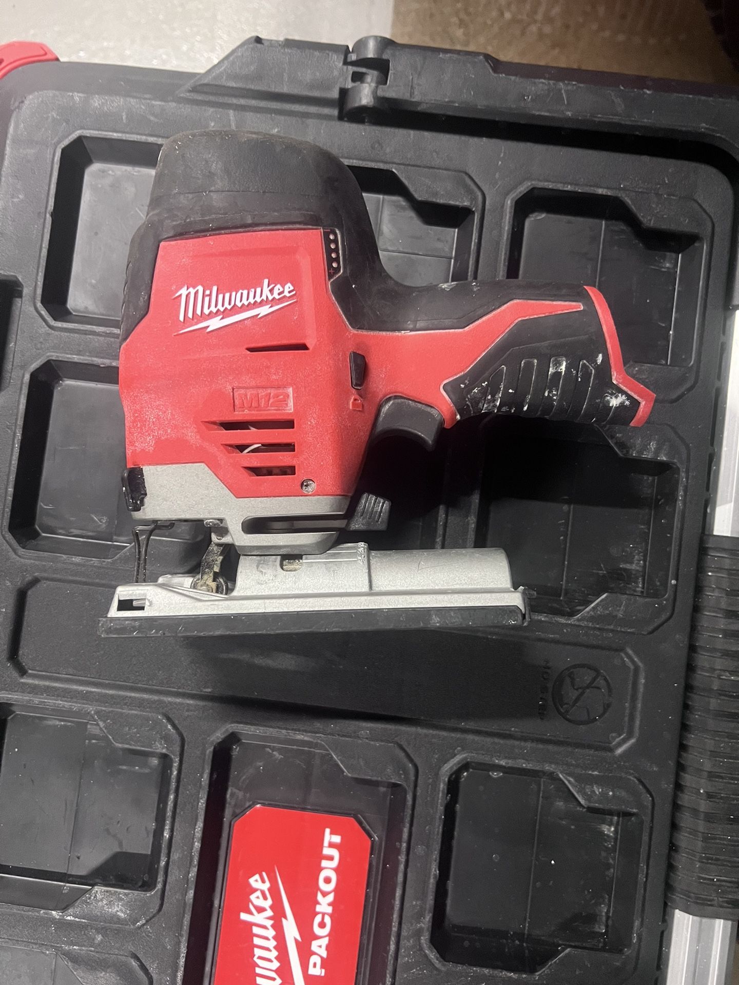 Milwaukee M12