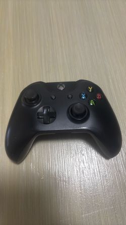 Controller Xbox one used. No lid Tested works