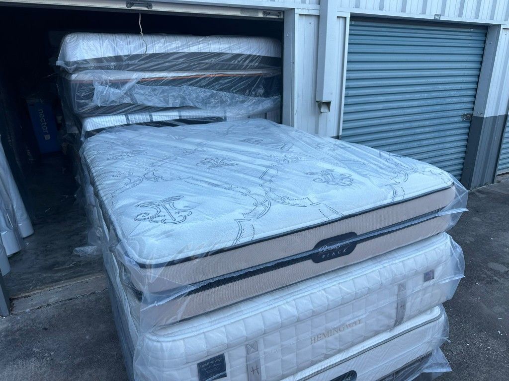 Queen Size Mattress And Boxspring
