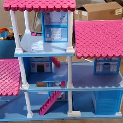 4' Doll House