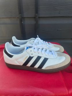 9.5M  Adidas Samba