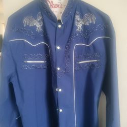 El general camisa vaquero con perditas de gallo