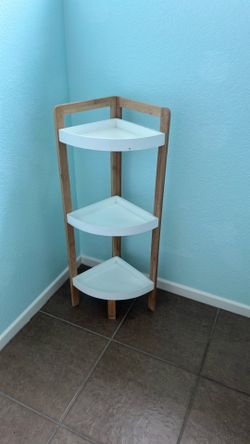 Corner shelf