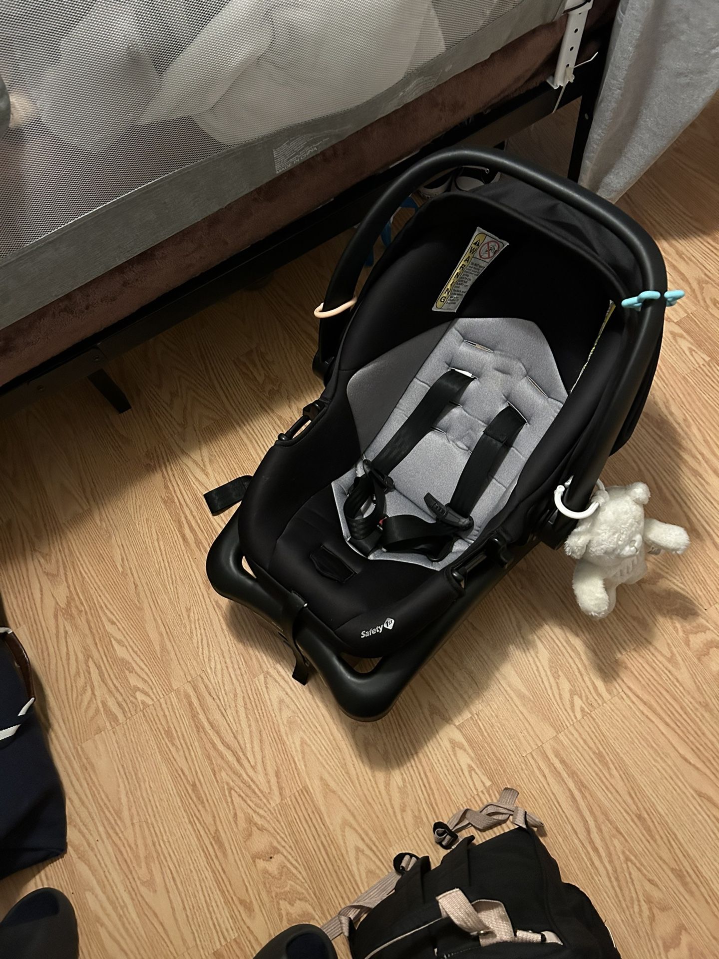 safety first newborn carseat