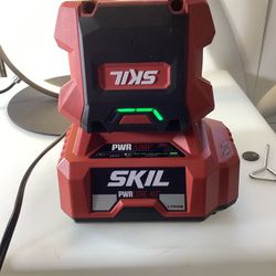 SKIL PWRCORE 40V Lithium Battery & PWR JUMP Charger Kit