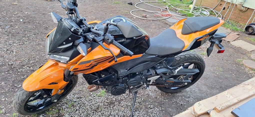 Kawasaki 400