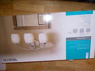 3 lights vanity bar