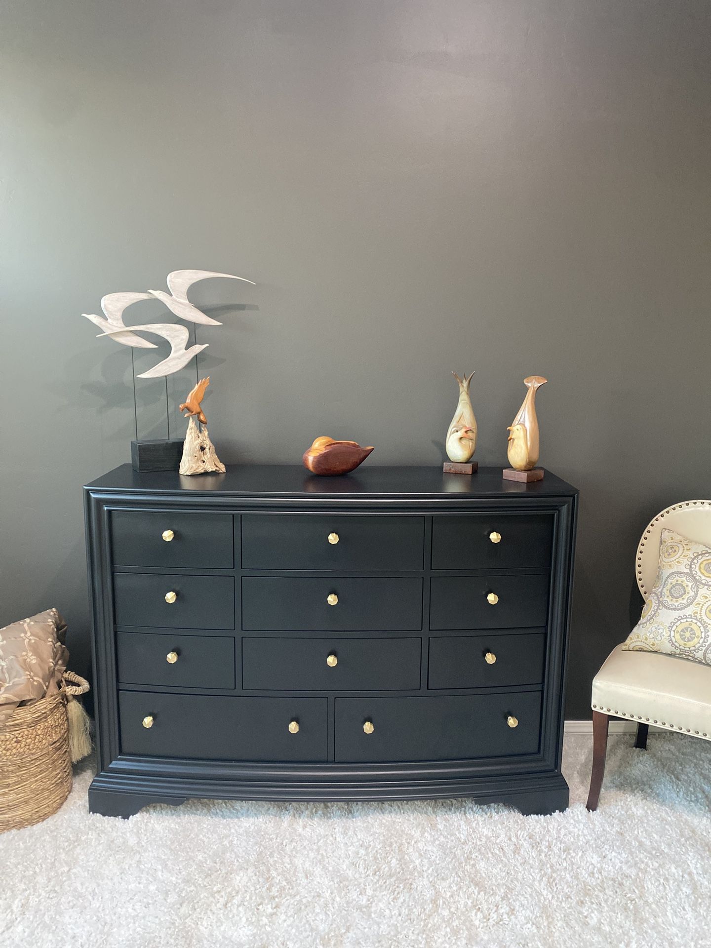 Solid 11-Drawer Dresser