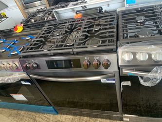 Gas Stove with 5 Burners - 1Yr Warranty Great Deal!
