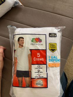 2XL Fruit of the Loom Crews Shirts package new unused