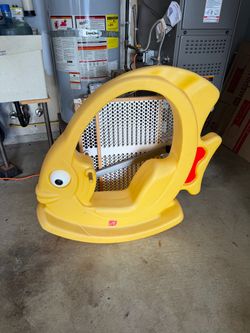 Step 2 Rocking Yellow Angel Fish Rocker Toddler Ride On - Rare Vintage