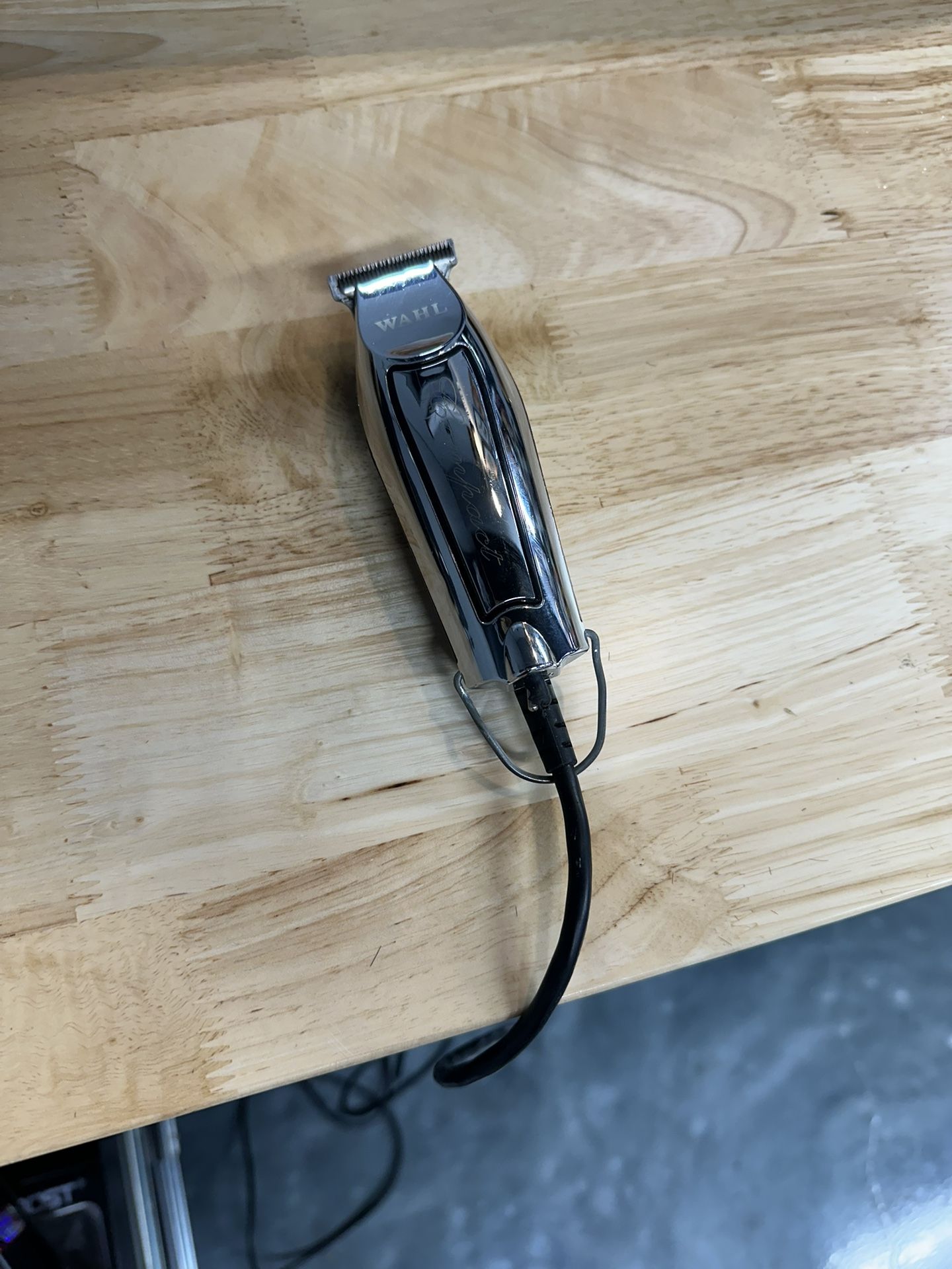 Wahl Detailers Chrome Trimmer Clippers 