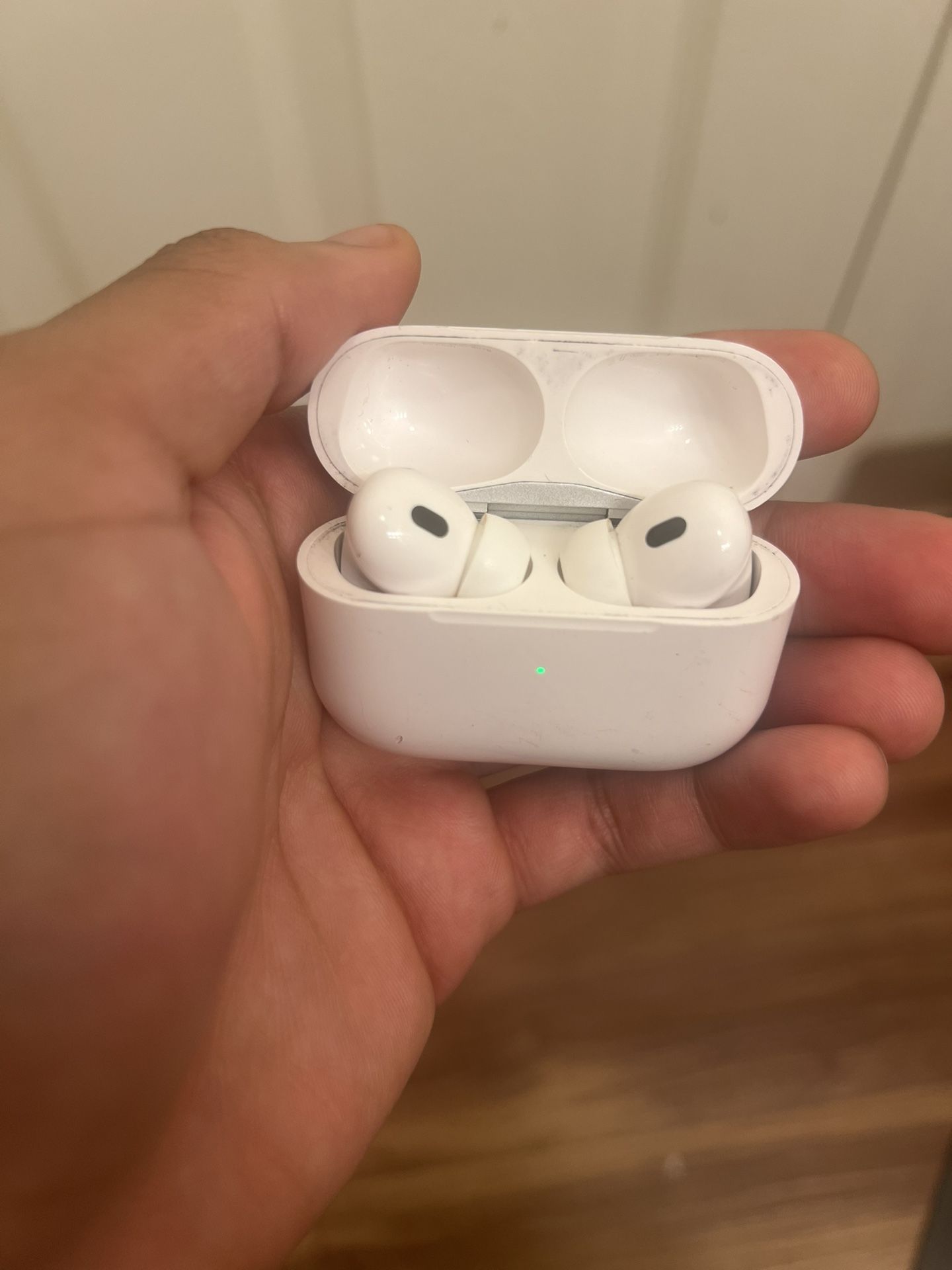 Apple (Generation 4) Airpod Pros