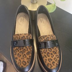 Clark’s Loafers 8.5