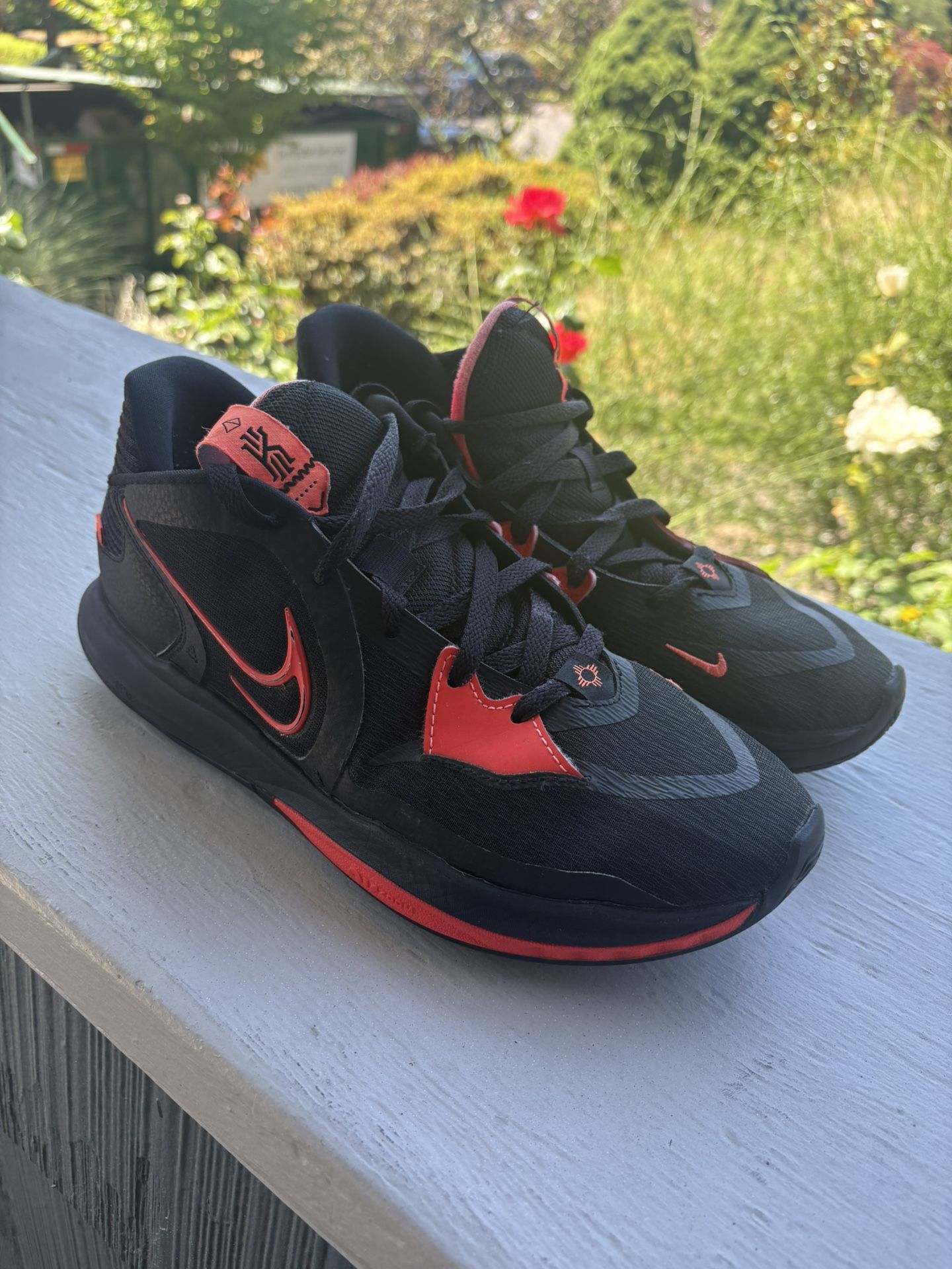 Nike Kyrie Low 5 Size Men’s 10