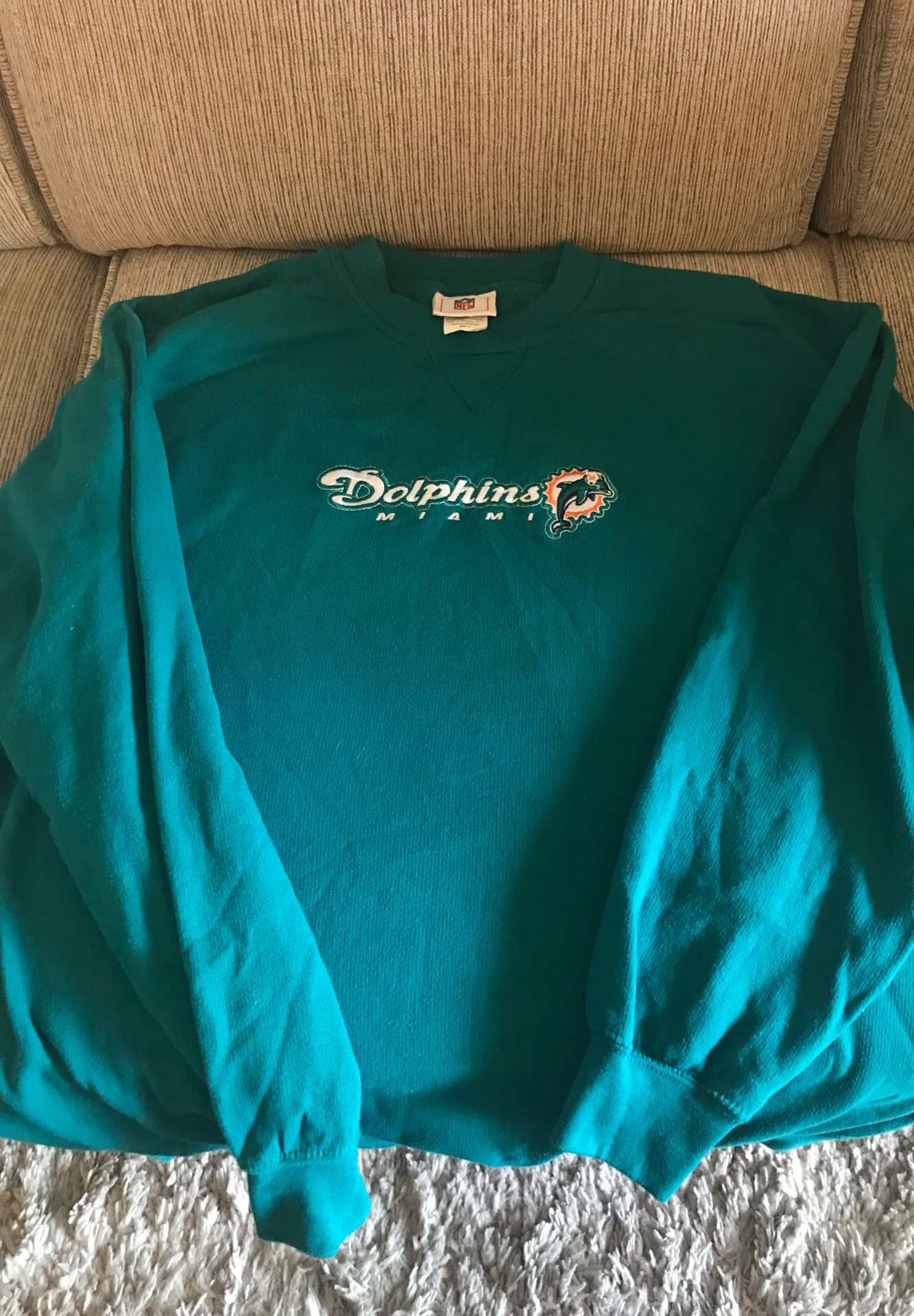 Miami Dolphins sweatshirt (old logo)