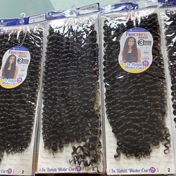 FREETRESS® BRAID COLOR SHOWN: T530 BUNDLE PACK COLOR: 2 F/B 3X TAHITI-WATER CURL 16" Color: 2 50270 547868 KTA16 2 Crochez & LATCH HOOK 3x Tahiti 16 I