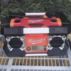 Milwaukee Radio and Charger