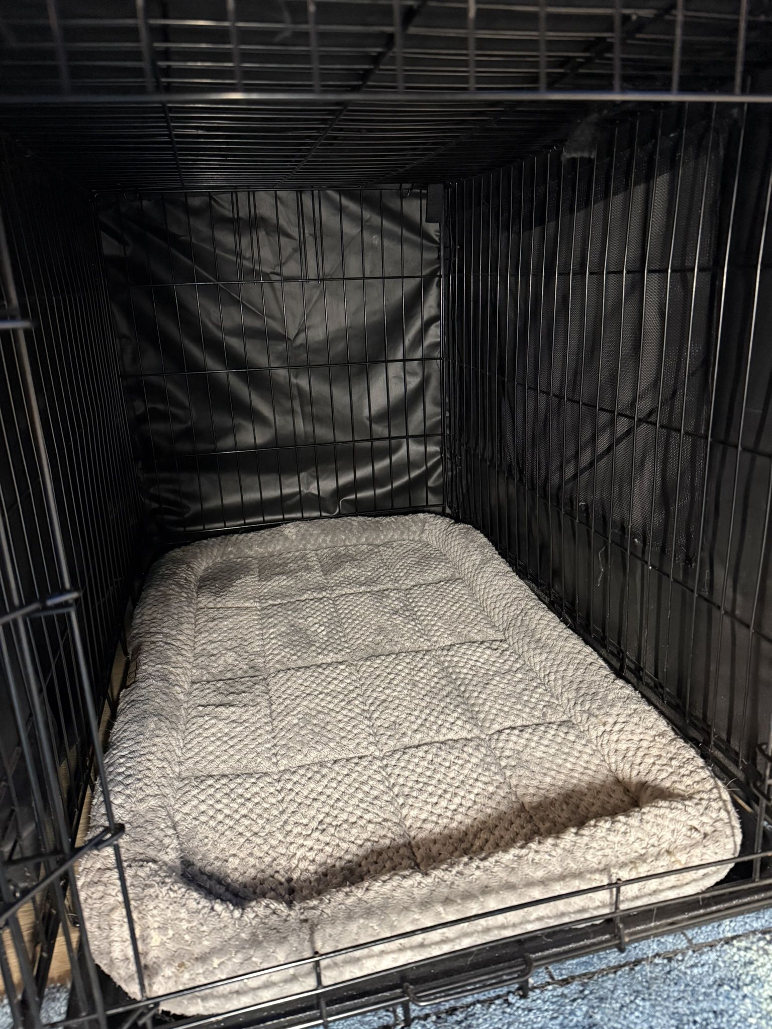 36” M/L metal dog crate + mat bed + crate cover