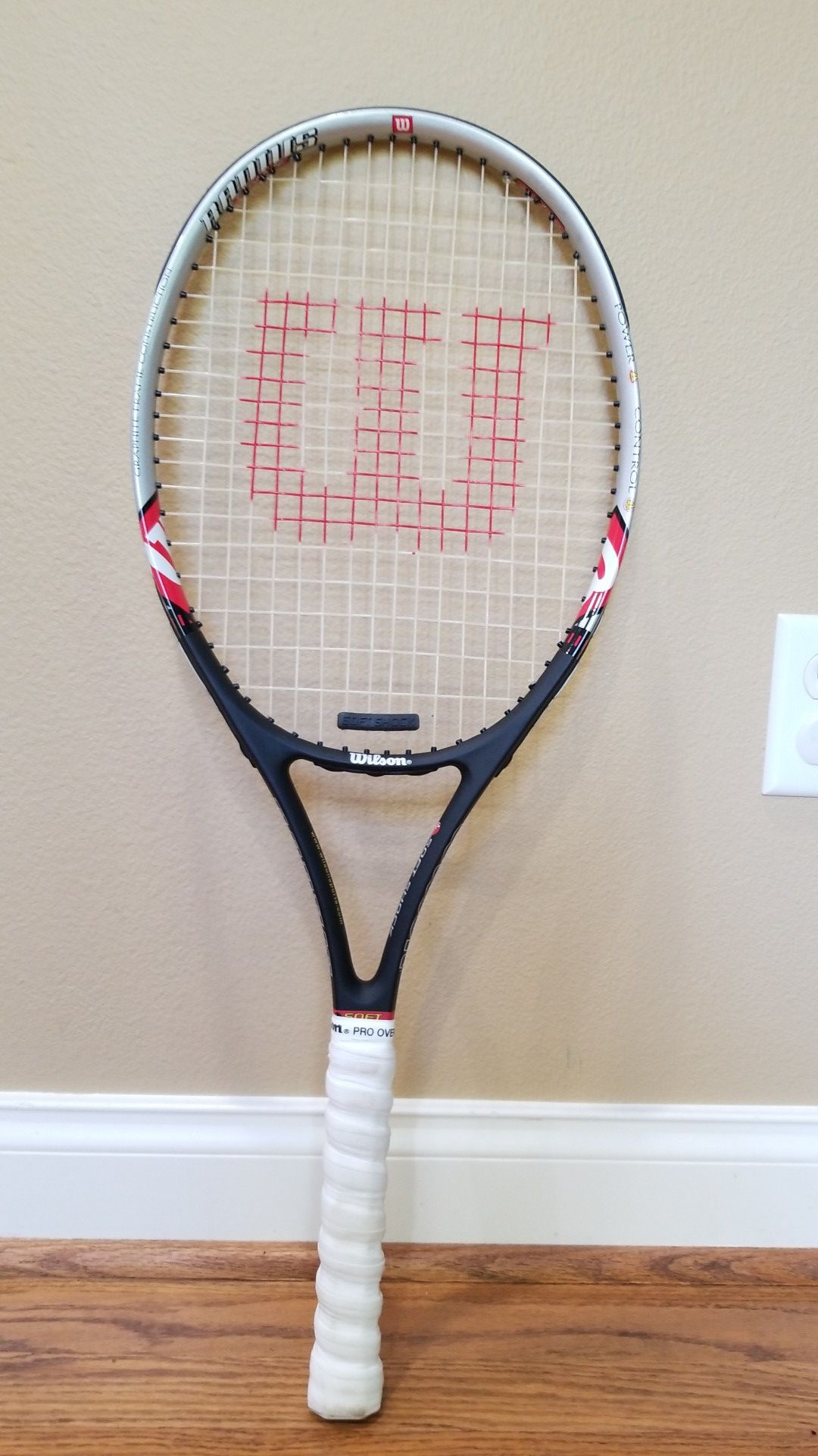 Wilson Tennis Racket (price reduced)