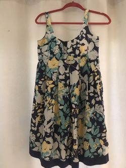 Women’s Clothes-small