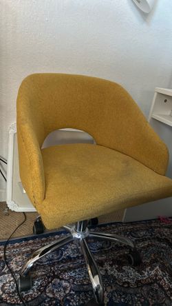 Mustard Yellow Upholstered Office Chair
