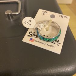 NWT Green And Silver Ring Size 6